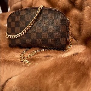 Louis Vuitton Damier Pochette gold chain strap crossbody